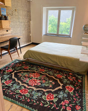 Charger l'image dans la galerie, Tapis Moldave Vintage Room 1
