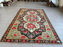 Upload image to gallery, Tapis Moldave Vintage New Co September 5