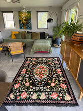 Charger l'image dans la galerie, Tapis Moldave Summer 2
