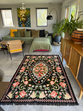 Charger l'image dans la galerie, Tapis Moldave Summer 2