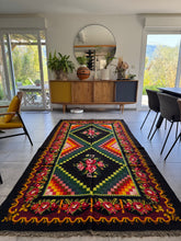 Charger l'image dans la galerie, Tapis Moldave Summer 3
