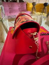 Charger l'image dans la galerie, Sac Bee By Sandra Cuir version serpent hologramme Vasarely In Love ❤️