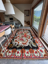 Charger l'image dans la galerie, Tapis Moldave Frida