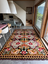 Charger l'image dans la galerie, Tapis Moldave Kaléidoscope