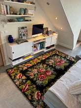 Charger l'image dans la galerie, Tapis Moldave Vintage Victoire 4