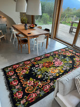 Charger l'image dans la galerie, Tapis Moldave Vintage Victoire 5