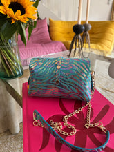 Charger l'image dans la galerie, Sac Bee By Sandra tout en cuir Zébra Lova 🦓💙💙🪩