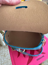 Charger l'image dans la galerie, Sac Bee By Sandra tout en cuir Zébra Lova 🦓💙💙🪩