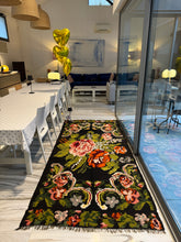 Charger l'image dans la galerie, Tapis Moldave Vintage Diane 1