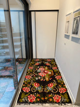 Charger l'image dans la galerie, Tapis Moldave Vintage Diane 2