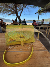 Charger l'image dans la galerie, Sac B en cuir HOlogramme Gold Bling ☀️☀️🔥🔥🔥🪩🪩🪩