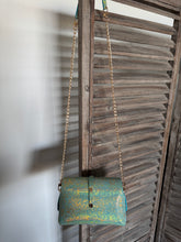 Charger l'image dans la galerie, Sac B en cuir version terrazzo or bleu mint Tequila Sunset 🩵🩵🔥🔥🔥