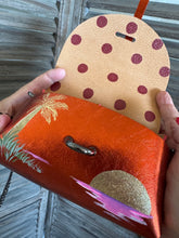 Charger l'image dans la galerie, Sac B Lava Love Palm Trees 🌴 🌅☀️