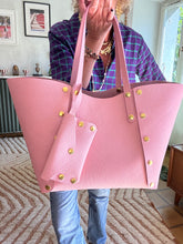 Upload image to gallery, SAC CABAS GEORGES CUIR GRAINÉ ROSE
