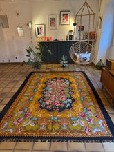 Charger l'image dans la galerie, Tapis Moldave Vintage Flamme 1