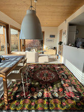 Charger l'image dans la galerie, Tapis Moldave Vintage Yakari 3