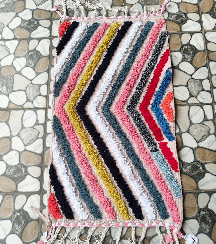 Tapis Boucherouite Neuf Tissé sur un Kilim Neuf Carnaval 1