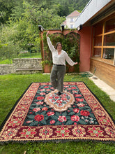 Charger l&#39;image dans la galerie, Tapis Moldave Vintage Agence
