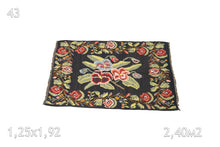 Charger l&#39;image dans la galerie, Tapis Moldave Vintage Réf 043
