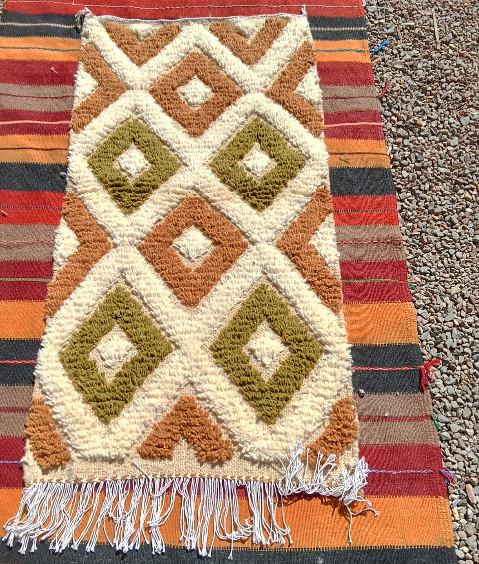 Tapis Béni Ouarain Neuf tissé sur un Kilim Neuf Gift 8