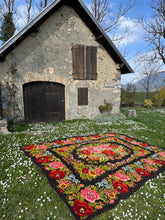 Upload image to gallery, Tapis Moldave Vintage WoW 3
