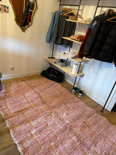 Charger l&#39;image dans la galerie, Tapis Béni Ouarain Neuf tissé sur un Kilim Neuf Big Apple 2
