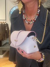 Charger l'image dans la galerie, SAC EN CUIR GRAINÉ ROSE POUDRÉ MARIE
