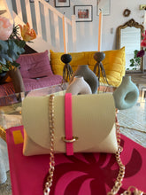 Charger l&#39;image dans la galerie, Sac Bee by Sandra Jaune et Rose Fluo
