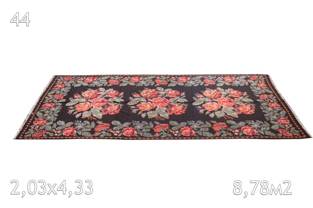 Tapis kilim Bessarabie Tissé en Laine Vintage Motif Floral