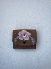Charger l'image dans la galerie, Porte Monnaie En Cuir Eyes Love You
