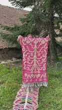 Charger et lire la vidéo dans la visionneuse de la Galerie, Tapis Béni Ouarain Neuf Tissé sur un Kilim Neuf Sound 2
