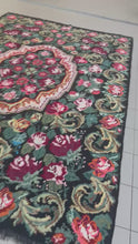 Load and play video in Gallery Viewer, Tapis Moldave Vintage New Co September 4
