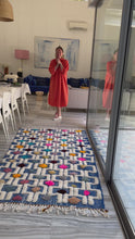 Charger et lire la vidéo dans la visionneuse de la Galerie, Tapis Béni Ouarain Neuf Tissé sur un Kilim Neuf Isa 3

