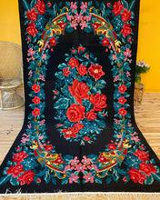 Charger l&#39;image dans la galerie, Tapis Moldave Vintage Somptueux
