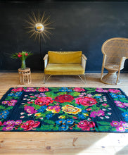 Charger l&#39;image dans la galerie, Tapis Moldave Vintage Fougue
