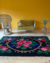 Charger l&#39;image dans la galerie, Tapis Moldave Vintage Holidays 3
