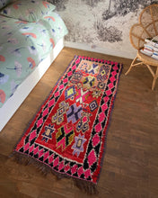 Charger l&#39;image dans la galerie, Tapis Azilal Vintage Emotion 2
